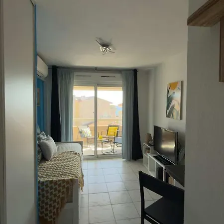 A 5 Min De La Apartmán